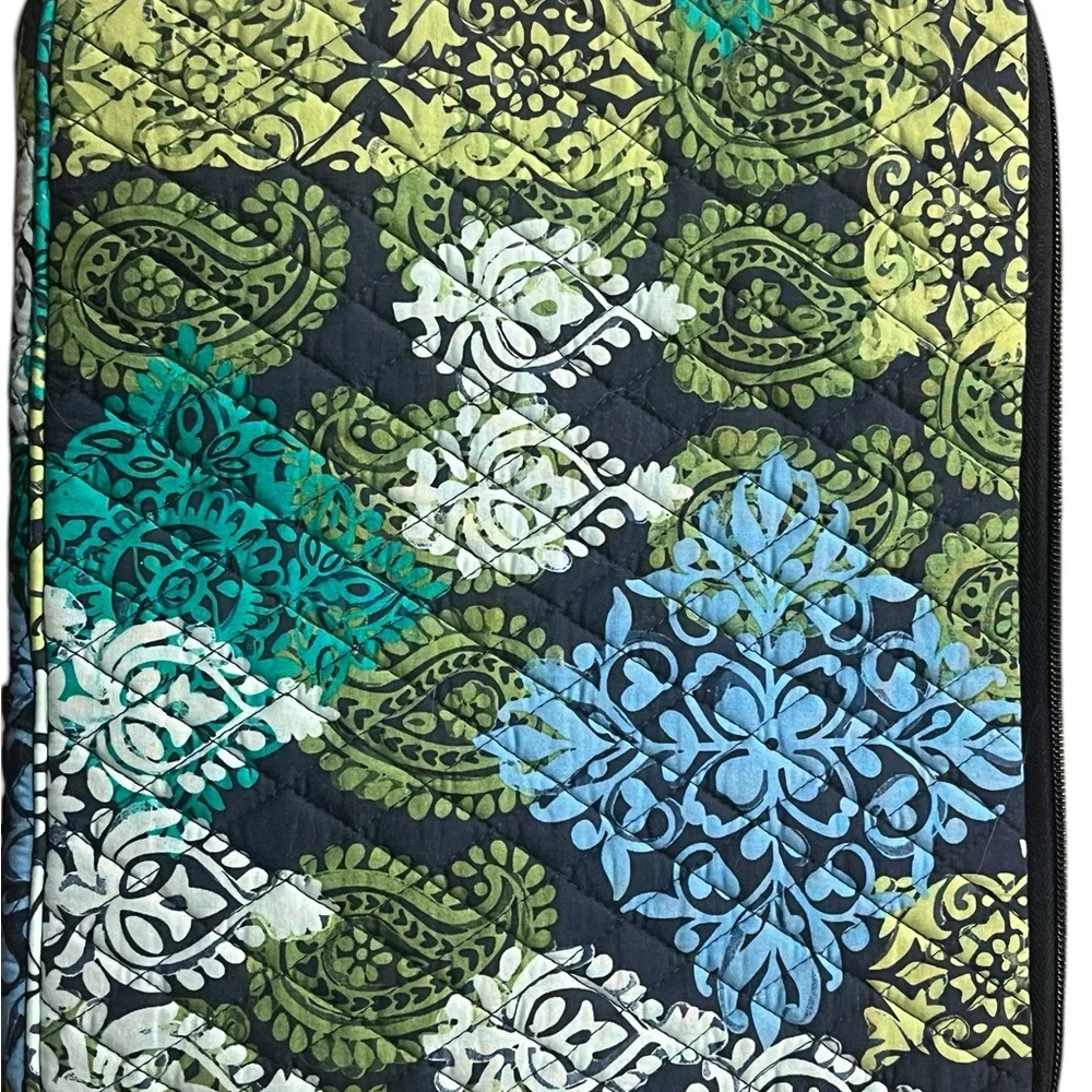Vera Bradley Blue, Green, White Lap Top Case